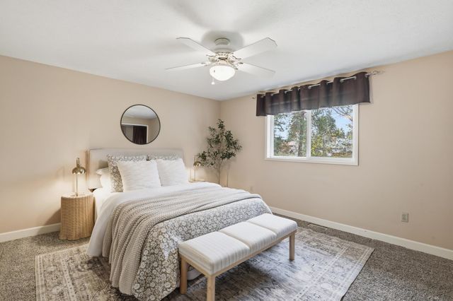 323 E Eleventh St, Deer Park, WA 99006