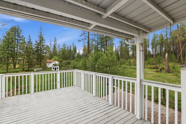 323 E Eleventh St, Deer Park, WA 99006