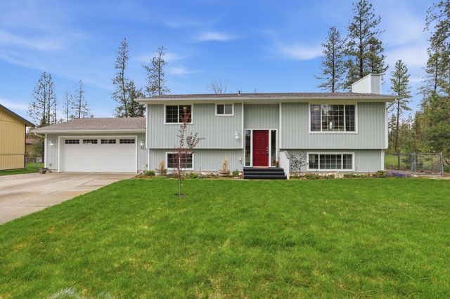 323 E Eleventh St, Deer Park, WA 99006