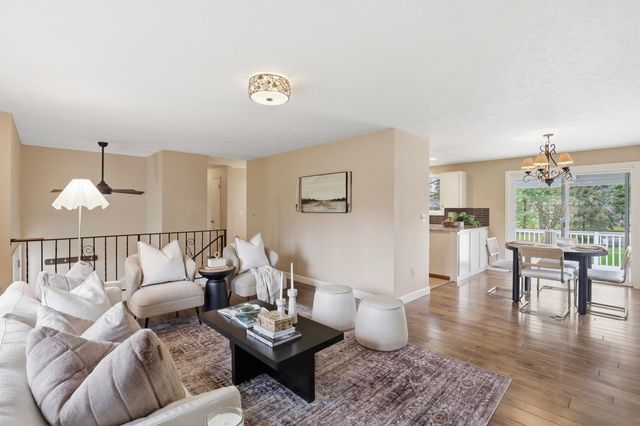 323 E Eleventh St, Deer Park, WA 99006
