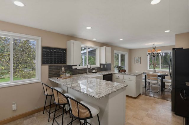 323 E Eleventh St, Deer Park, WA 99006