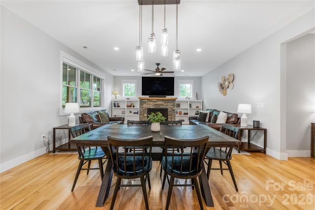 9 Ashe Park Circle, Asheville, NC 28806