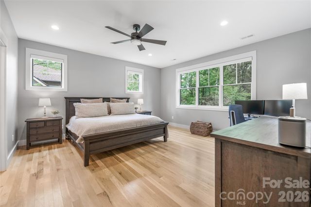 9 Ashe Park Circle, Asheville, NC 28806