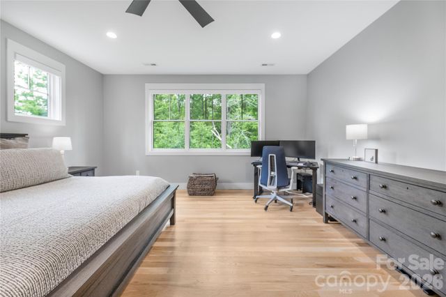 9 Ashe Park Circle, Asheville, NC 28806