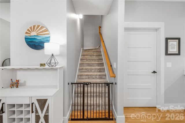 9 Ashe Park Circle, Asheville, NC 28806