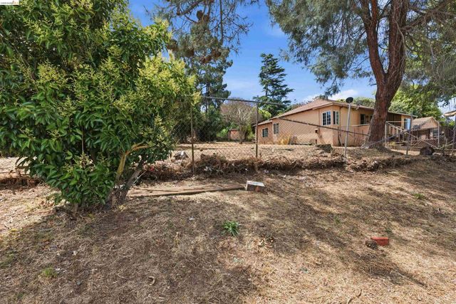 1201 Magazine Street, Vallejo, CA 94591