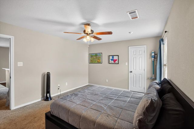 1609 Village Park Trail, Burleson, TX 76028