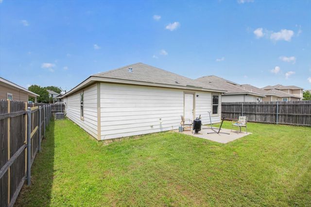 1609 Village Park Trail, Burleson, TX 76028