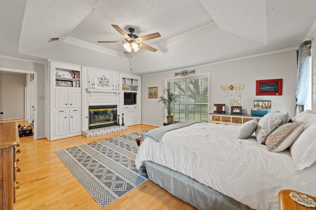 1004 Canyon Court, Cleburne, TX 76033