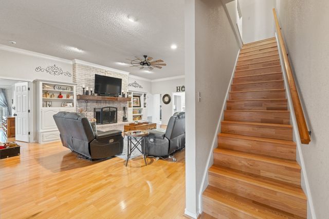 1004 Canyon Court, Cleburne, TX 76033