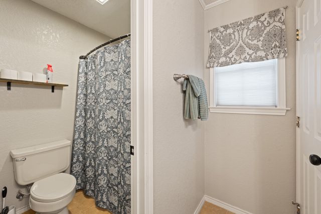 1004 Canyon Court, Cleburne, TX 76033