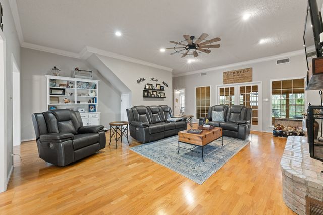 1004 Canyon Court, Cleburne, TX 76033