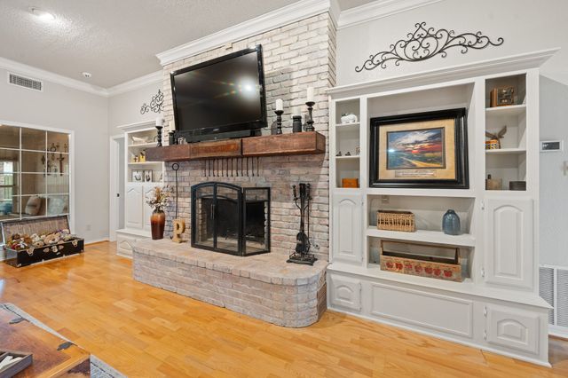 1004 Canyon Court, Cleburne, TX 76033