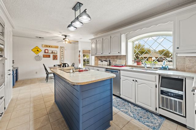 1004 Canyon Court, Cleburne, TX 76033