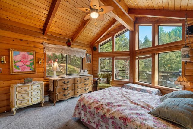 200 Button Road, Weaverville, CA 96093