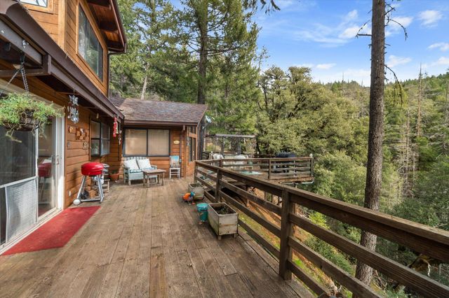 200 Button Road, Weaverville, CA 96093