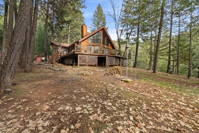 200 Button Road, Weaverville, CA 96093
