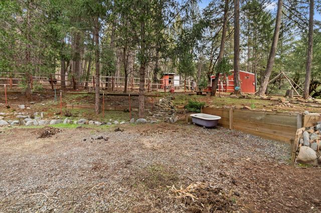 200 Button Road, Weaverville, CA 96093