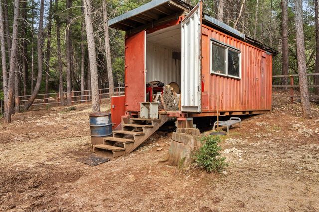 200 Button Road, Weaverville, CA 96093