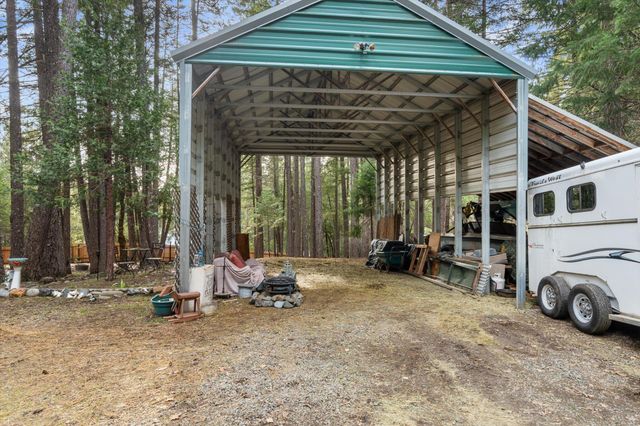 200 Button Road, Weaverville, CA 96093