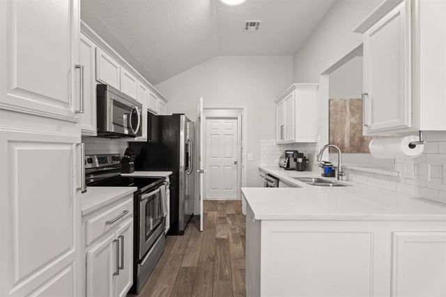 417 SW 39th Street, Moore, OK 73160