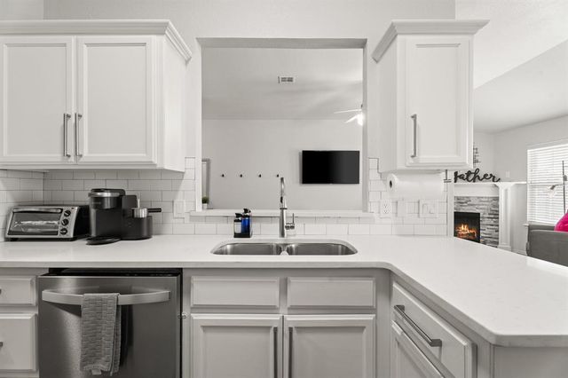 417 SW 39th Street, Moore, OK 73160