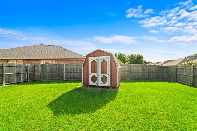 417 SW 39th Street, Moore, OK 73160