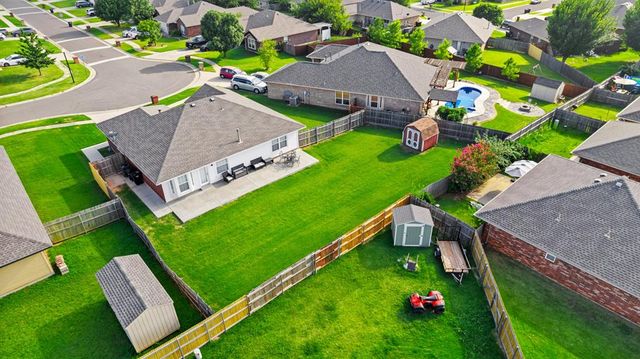 417 SW 39th Street, Moore, OK 73160