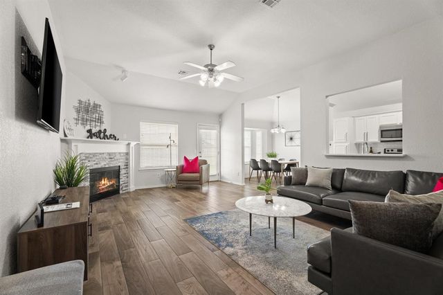 417 SW 39th Street, Moore, OK 73160