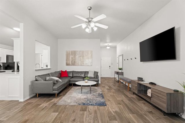 417 SW 39th Street, Moore, OK 73160