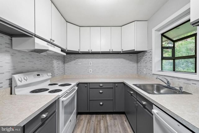 714 CULPEPER ST, Fredericksburg, VA 22405