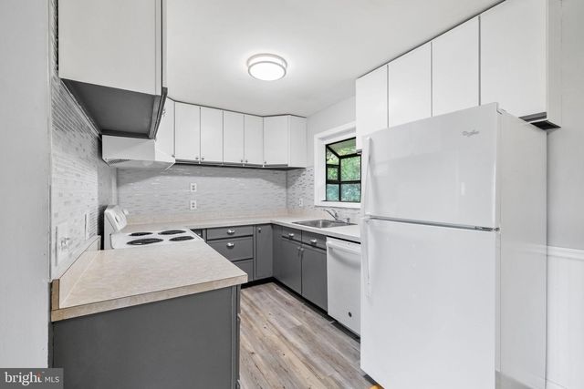 714 CULPEPER ST, Fredericksburg, VA 22405
