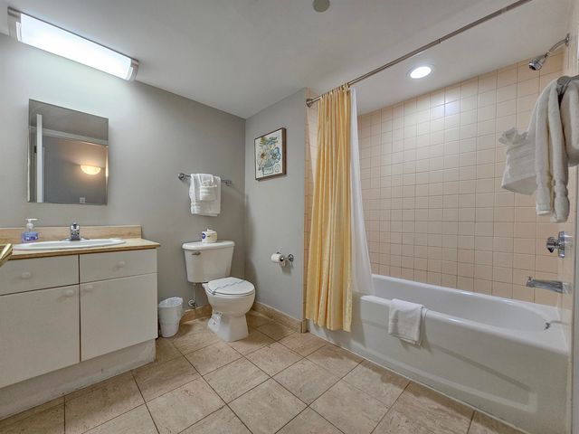 8560 Queensway Blvd Apt 1205, Myrtle Beach, SC 29572