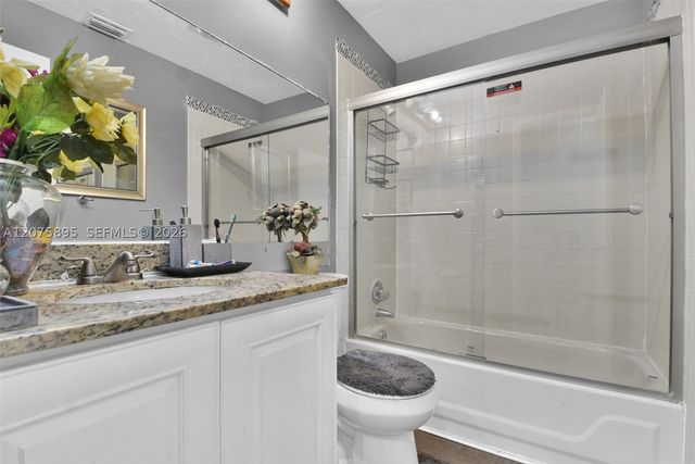1419 Avon Ln 216, North Lauderdale, FL 33068