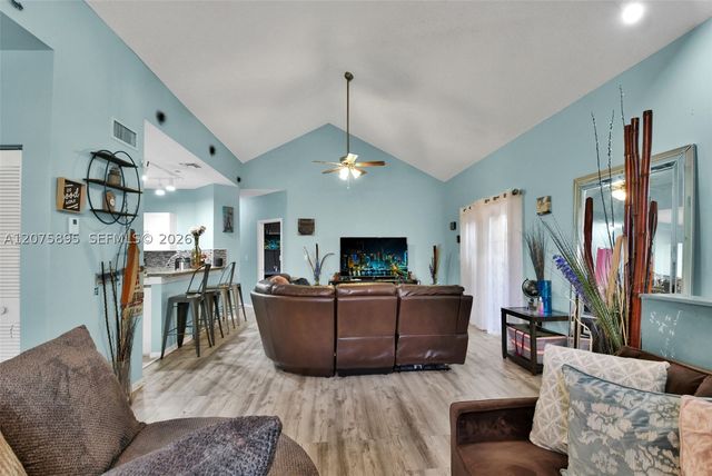 1419 Avon Ln 216, North Lauderdale, FL 33068