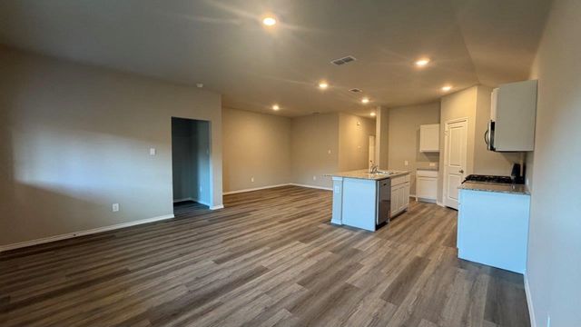 5504 ROLLINS Drive, Denton, TX 76249