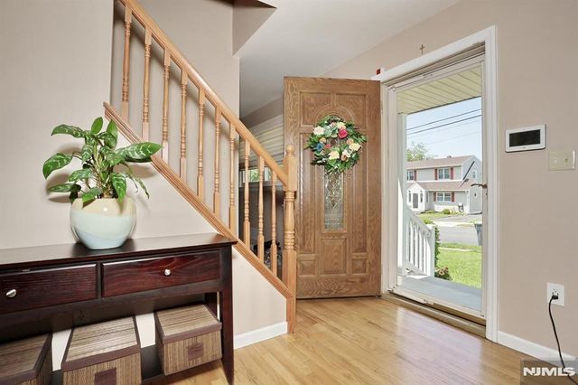 220 New Jersey Avenue, Bergenfield, NJ 07621