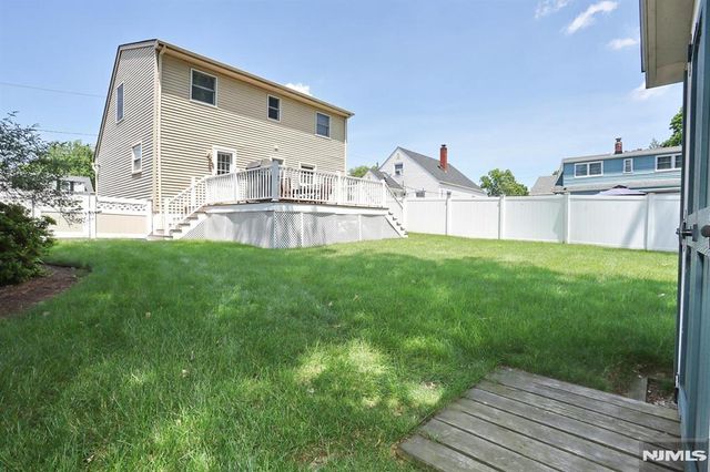 220 New Jersey Avenue, Bergenfield, NJ 07621