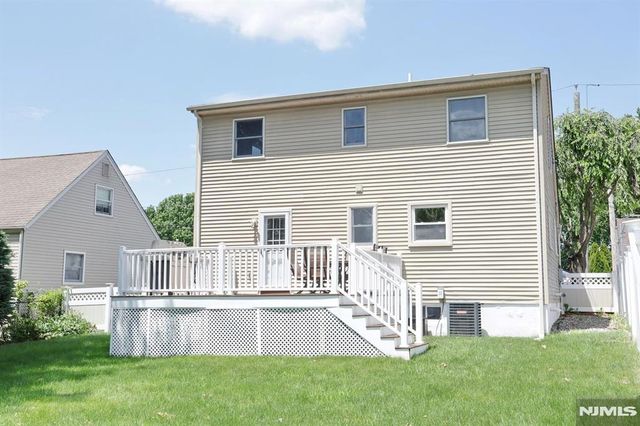 220 New Jersey Avenue, Bergenfield, NJ 07621