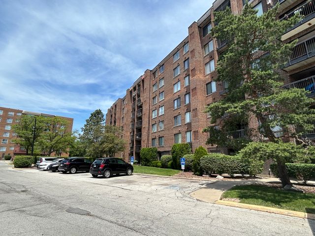 400 Park Avenue 211, Calumet City, IL 60409