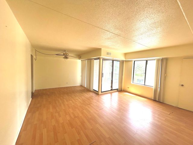 400 Park Avenue 211, Calumet City, IL 60409