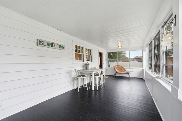 3 Bay Edge Dr, Worcester, MA 01604