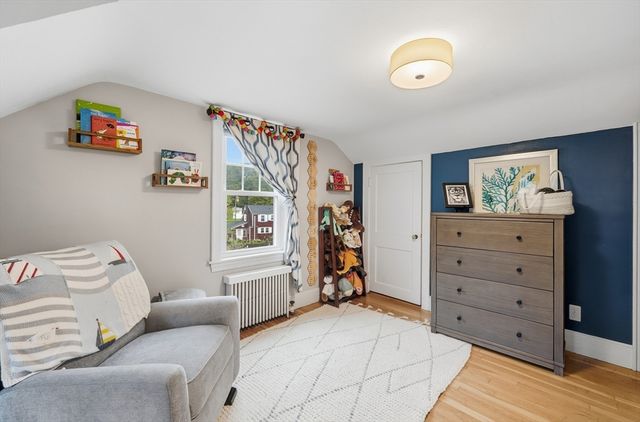 3 Bay Edge Dr, Worcester, MA 01604