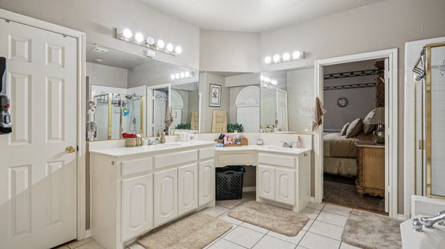 4703 Enchanted Bay Boulevard, Arlington, TX 76016