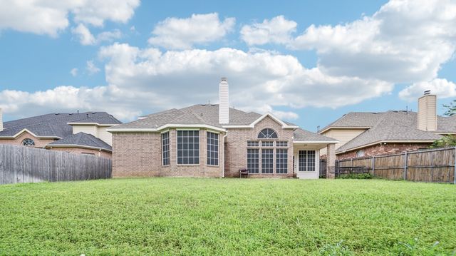 4703 Enchanted Bay Boulevard, Arlington, TX 76016