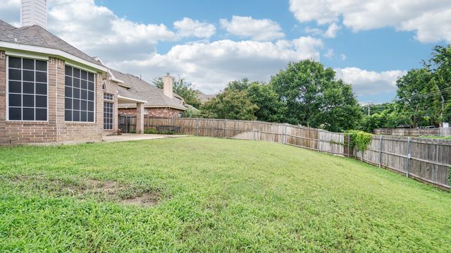 4703 Enchanted Bay Boulevard, Arlington, TX 76016