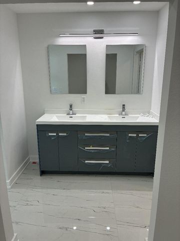 300 NW 17TH Avenue, Pompano Beach, FL 33069