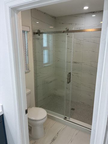 300 NW 17TH Avenue, Pompano Beach, FL 33069