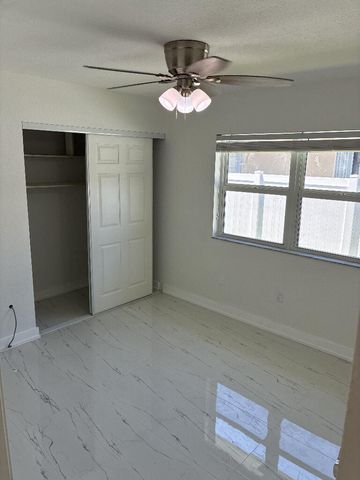 300 NW 17TH Avenue, Pompano Beach, FL 33069