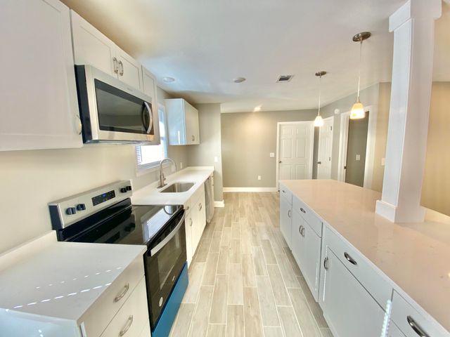 795 Bay Street, Crestview, FL 32536